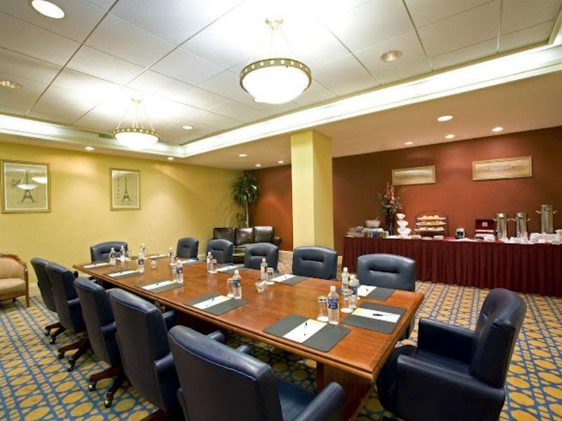 Sheraton North Houston At George Bush Intercontinental Business photo